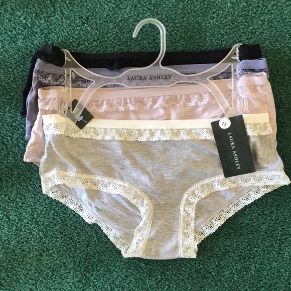 Laura Ashley Other - NWT Laura Ashley super soft brief